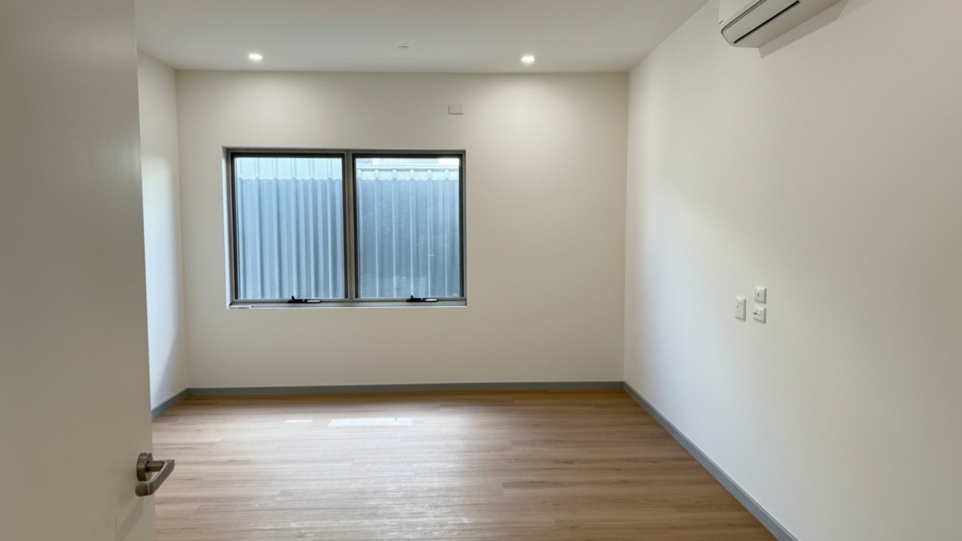 Ensuite Room 2