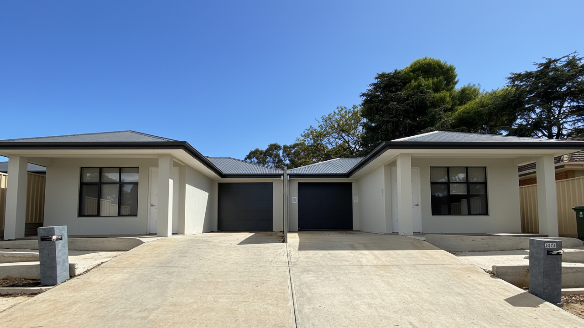 Front Houses